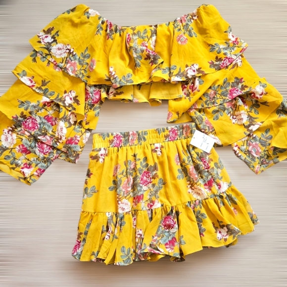 Forever 21 Yellow Floral Off The Shoulder Crop Ruffle Sleeve 2 Piece Skirt Set - Picture 1 of 9